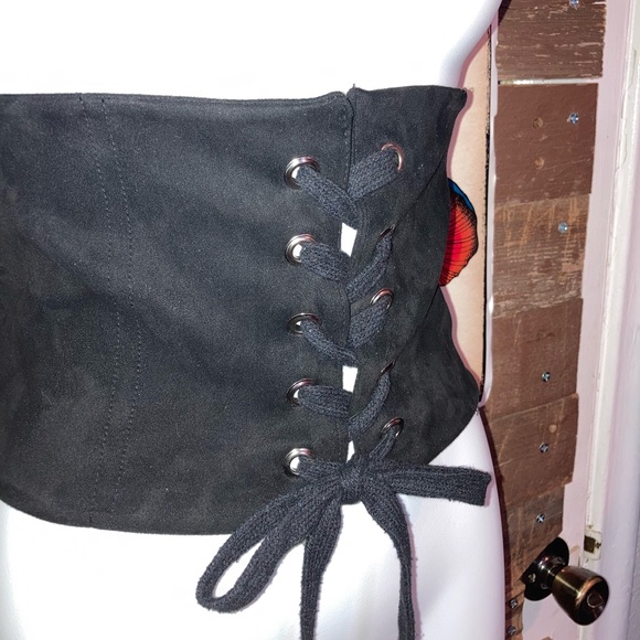 Black under bust corset. - Picture 2 of 3